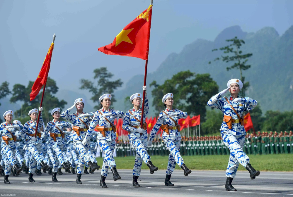 Khối nữ sĩ quan Quân Y